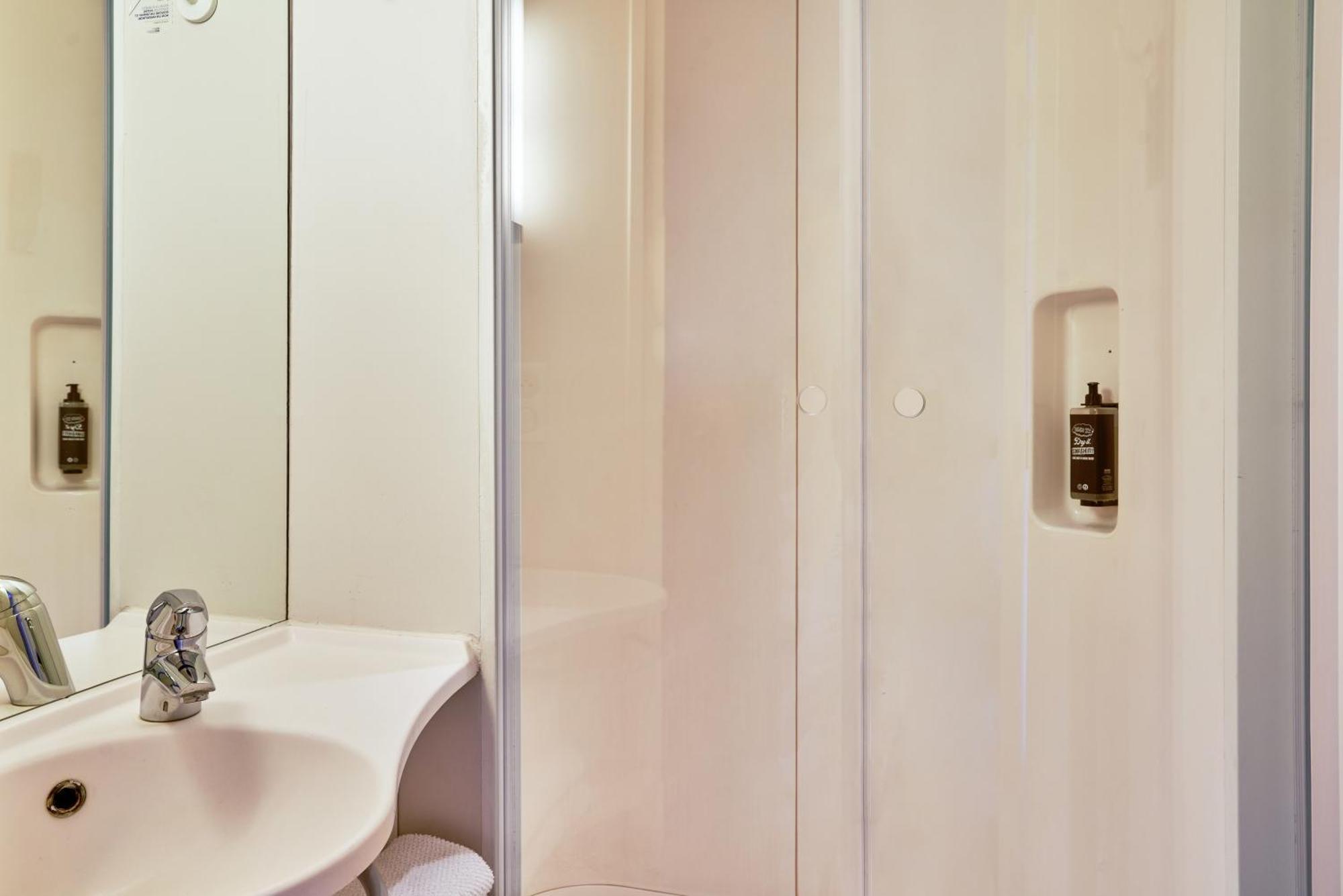 Ibis Budget วิลล์มงบ์ ภายนอก รูปภาพ