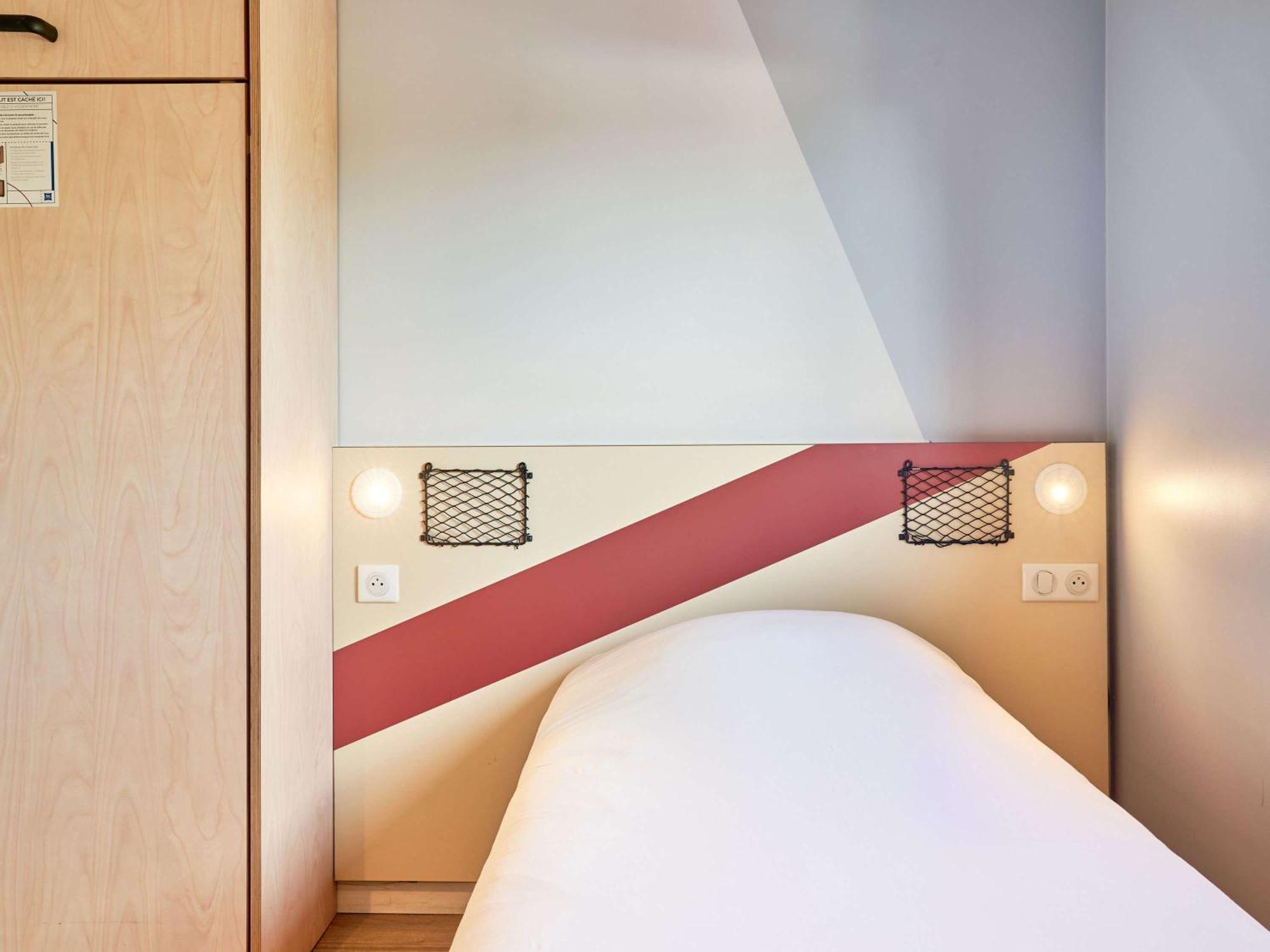 Ibis Budget วิลล์มงบ์ ภายนอก รูปภาพ
